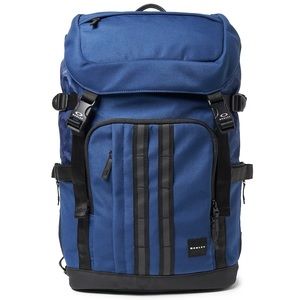 NWT Oakley Utility Organizing Backpack